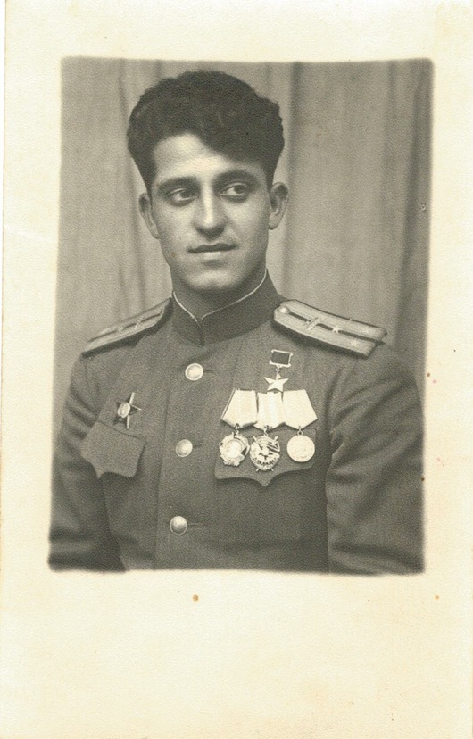 Герой Советского Союза Эльмурза Джумагулов