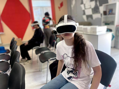 У школьников появилась возможность посещать онлайн-экскурсии по Дагестану с помощью VR очков по «Пушкинской карте»