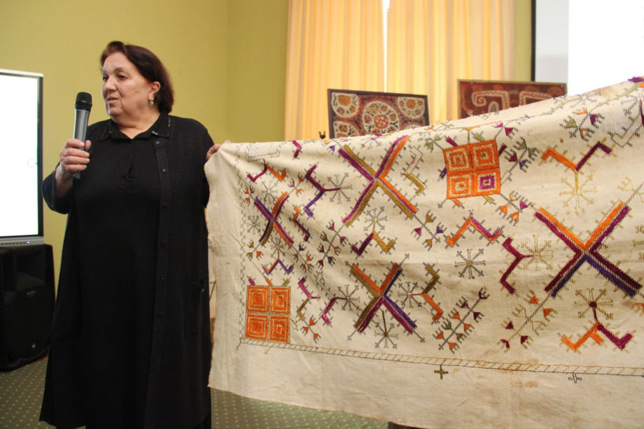 Загадочная вышивка