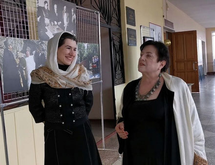 В Дни Дагестана в Воронежской области Национальный музей представил две выставки, посвящённые Расулу Гамзатову и Фазу Алиевой