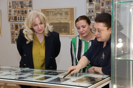 В Национальном музее РД им.А.Тахо-Годи открылась выставка-показ научного архива Парука Дебирова